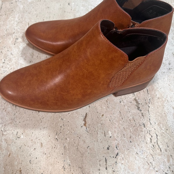 Naturalizer SOUL  “Respect” Women’s Bootie Vegan Leather Size 8 Camel Brown - Picture 8 of 8